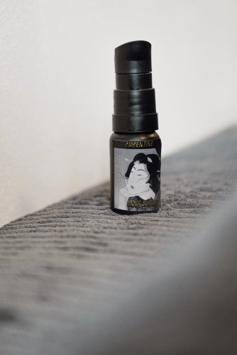 ONNA-BUGEISHA - vzorek