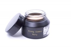 ALONG COMES MARY (krém s SPF)