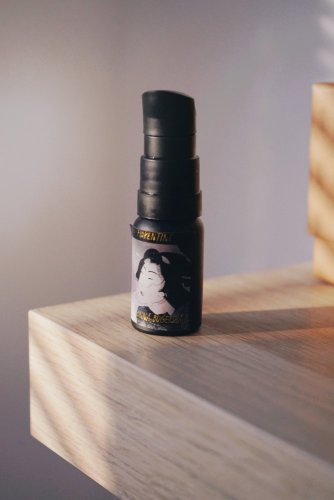 ONNA-BUGEISHA - vzorek